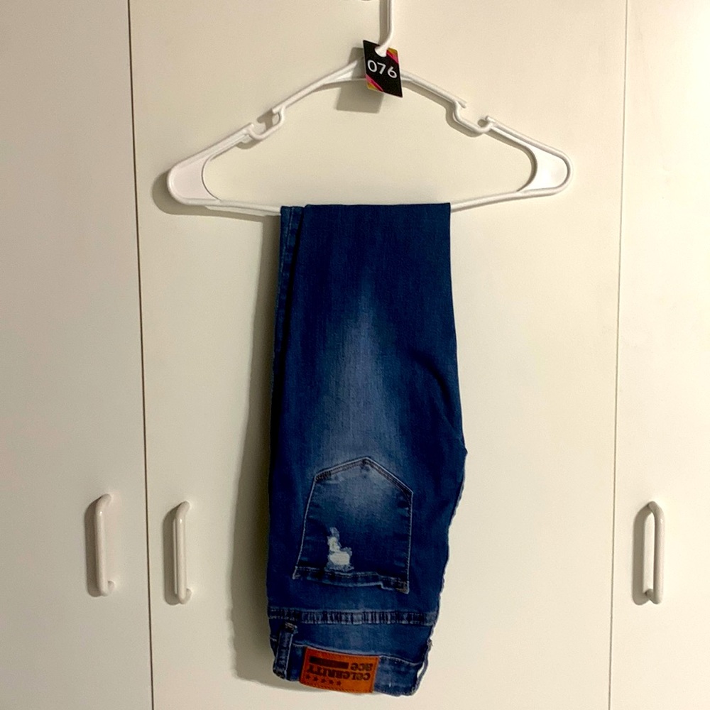 076 JEANS Celebrity Ace skinny distressed